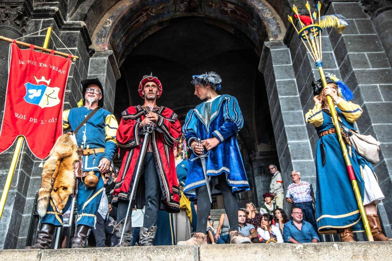Les Apparts Du Vignal De Cheyrac Polignac  Exteriér fotografie